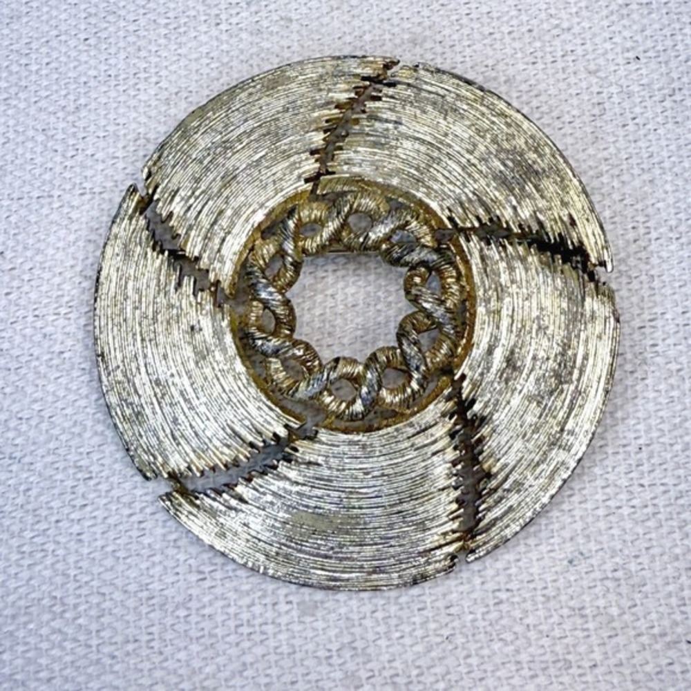 Lisner Modernist Brutalist Brooch Gold-Tone Round Swirl MCM Mid Century Signed